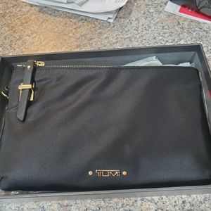 Tumi Abilene Double Zipper Clutch Wallet